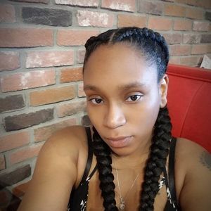 Meet your Posher, Krissy